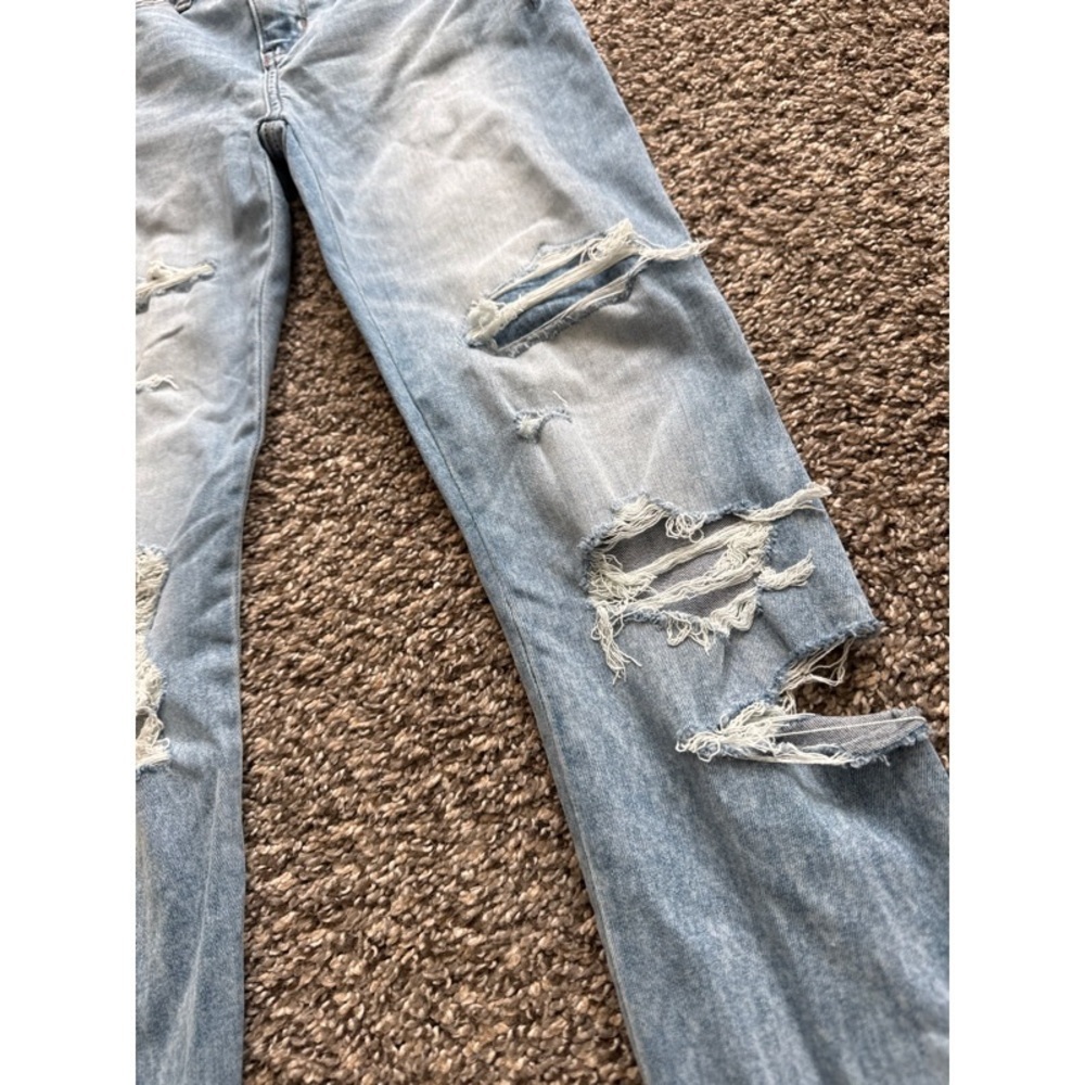 Hi Rise Distressed Jegging - Picture 3 of 5